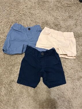 OshKosh B'gosh/Carters Shorts - 3T